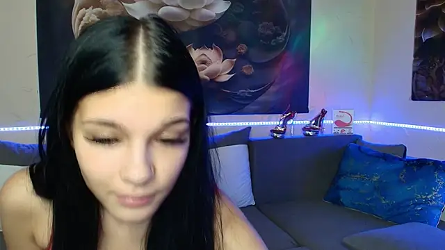 Snapshot of xDeepInLovexx chatting on October 2025 06:18:01 PM xDeepInLovexx online show from October 2025 06:18:01 PM