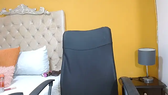 Snapshot of rousse_sexyandhot chatting on July 2026 03:23:01 AM rousse sexyandhot online show from July 2026 03:23:01 AM