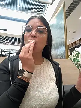 Snapshot of CamilaSofiia chatting on February 2026 07:20:02 PM CamilaSofiia online show from February 2026 07:20:02 PM