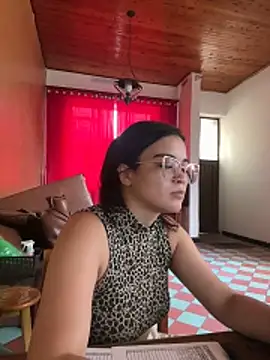 Snapshot of CamilaSofiia chatting on March 2026 08:37:01 PM CamilaSofiia online show from March 2026 08:37:01 PM