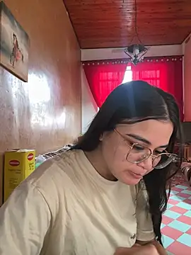 Snapshot of CamilaSofiia chatting on March 2026 09:32:02 PM CamilaSofiia online show from March 2026 09:32:02 PM