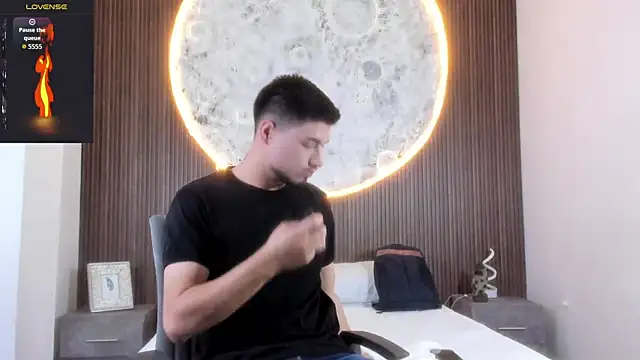 EdwardRoss  online show from December 2025 08:15:02 PM