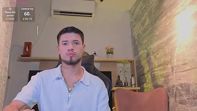 EdwardRoss  online show from June 2026 10:02:01 PM