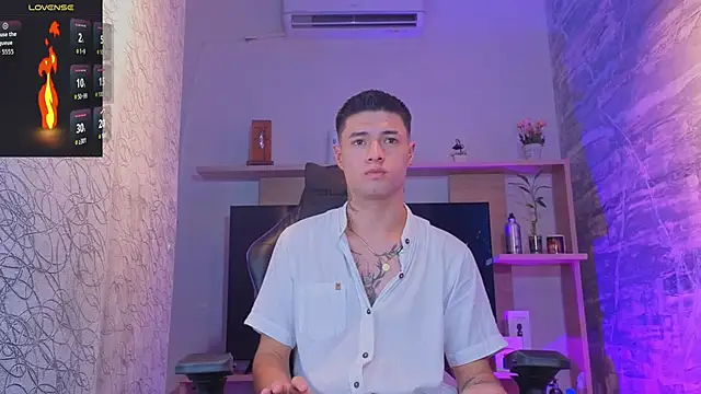 EdwardRoss  online show from June 2026 08:57:01 PM