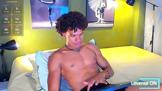 Snapshot of bigxx0 chatting on February 2025 02:19:01 AM bigxx0 online show from February 2025 02:19:01 AM