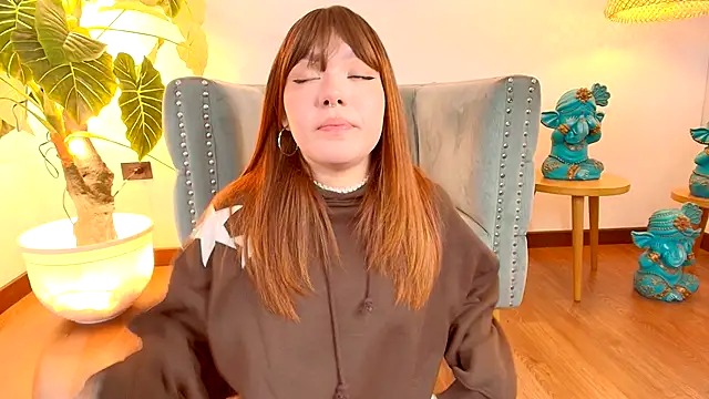 Fluffy Bubble21 online show from November 2025 03:17:01 AM