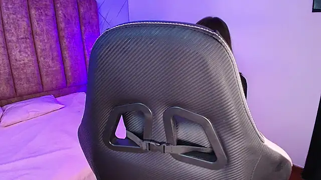 Snapshot of Fluffy_Bubble21 chatting on November 2025 04:27:01 AM Fluffy Bubble21 online show from November 2025 04:27:01 AM