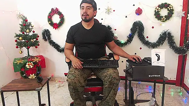 KalethBigDick online show from November 2025 01:54:02 PM