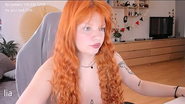 lil lia online show from October 2025 08:42:02 AM