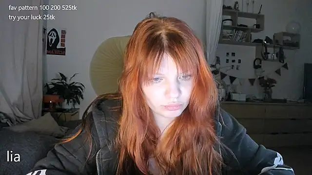 lil lia online show from April 2026 07:23:01 PM