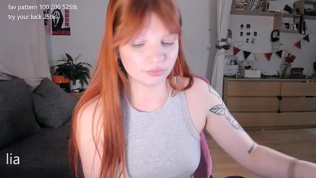 lil lia online show from May 2026 09:55:02 PM