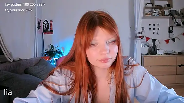 lil lia online show from May 2026 11:02:02 PM