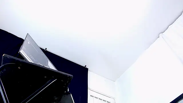 Antonywebb94 online show from May 2026 02:52:01 AM