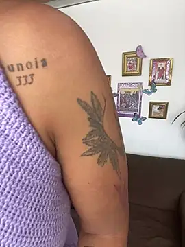 Snapshot of haiiley_more chatting on February 2025 08:21:01 PM haiiley more online show from February 2025 08:21:01 PM