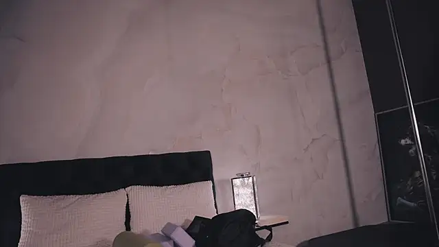 Snapshot of U_KINKY chatting on September 2025 01:15:02 PM U KINKY online show from September 2025 01:15:02 PM