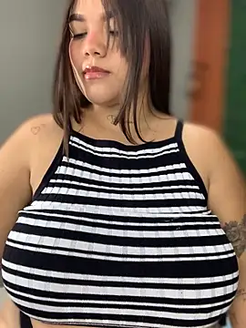Snapshot of Michellesexxy chatting on February 2025 08:09:01 PM Michellesexxy online show from February 2025 08:09:01 PM