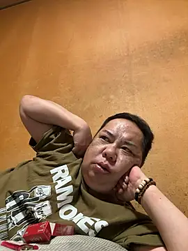 punk0805 online show from April 2026 02:14:02 PM