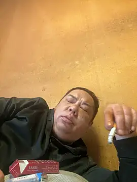 punk0805 online show from April 2026 05:49:02 AM