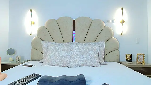 Snapshot of Meghanparker1 chatting on November 2025 10:11:02 PM Meghanparker1 online show from November 2025 10:11:02 PM