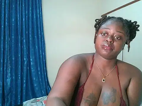 t-QueenSlyy online show from April 2026 01:21:02 AM