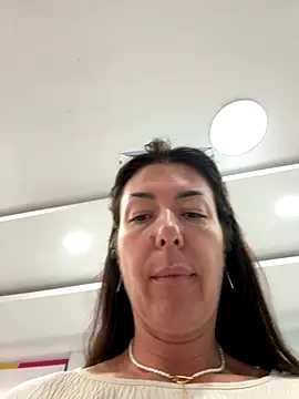 Snapshot of eveangelll chatting on September 2025 06:39:02 AM eveangelll online show from September 2025 06:39:02 AM