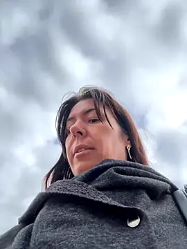 Snapshot of eveangelll chatting on October 2025 07:07:02 AM eveangelll online show from October 2025 07:07:02 AM