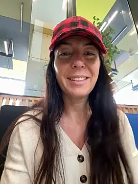 Snapshot of eveangelll chatting on October 2025 07:45:02 AM eveangelll online show from October 2025 07:45:02 AM