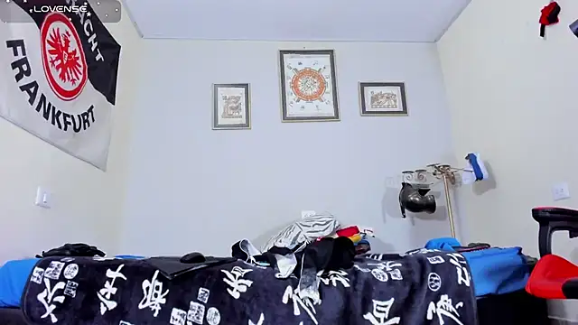 AlejoKhalifa  online show from October 2025 12:22:02 PM