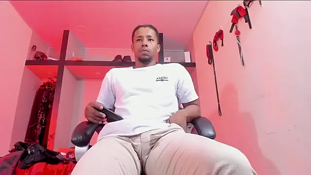 AlejoKhalifa  online show from June 2026 11:52:02 AM