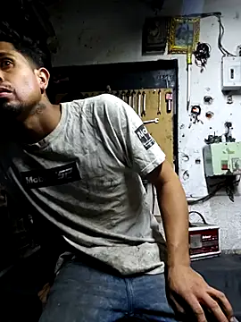 Snapshot of pene_latinoriico chatting on October 2025 06:26:01 AM pene latinoriico online show from October 2025 06:26:01 AM