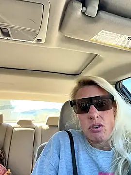 Glamazonx online show from October 2025 04:46:01 PM