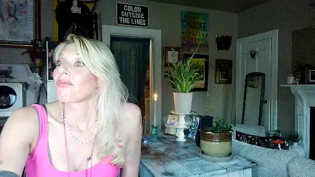 Glamazonx online show from May 2026 01:44:02 AM