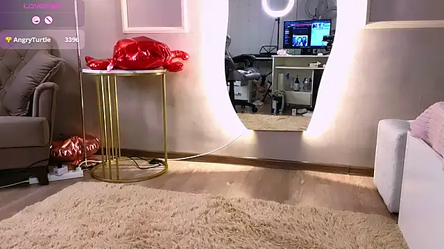 Britney Lynch online show from February 2025 03:08:01 AM