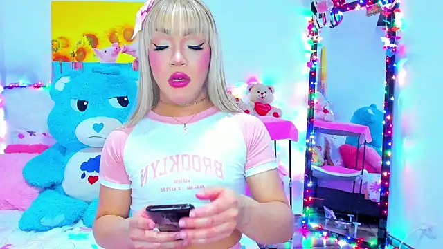 Candy Candy   online show from January 2026 07:30:01 PM