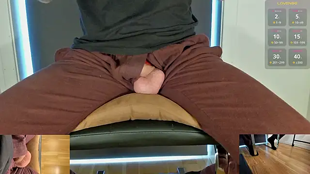 Snapshot of brsrkr chatting on March 2025 10:02:01 AM brsrkr online show from March 2025 10:02:01 AM