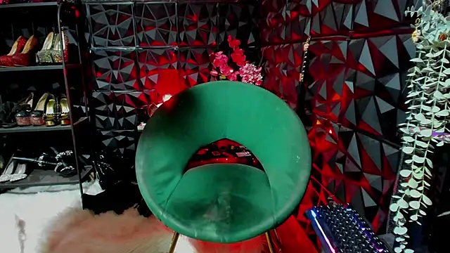 DominatrixxxAnna online show from February 2025 09:04:01 PM