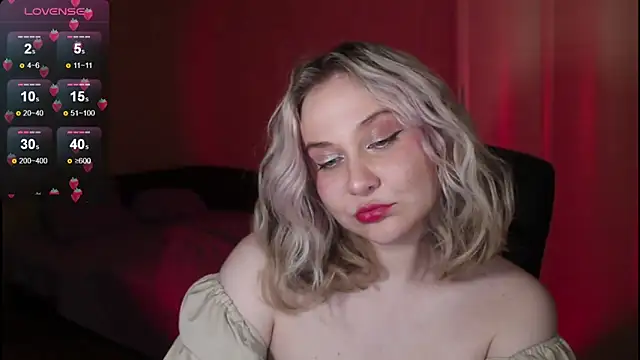 Snapshot of sensual_girrrl chatting on October 2025 08:40:01 PM sensual girrrl online show from October 2025 08:40:01 PM