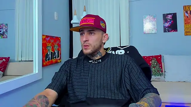 Snapshot of Drako_Lamar chatting on December 2024 03:26:01 PM Drako Lamar online show from December 2024 03:26:01 PM