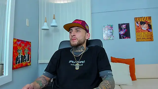 Snapshot of Drako_Lamar chatting on January 2025 04:02:02 PM Drako Lamar online show from January 2025 04:02:02 PM
