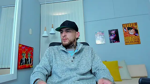 Snapshot of Drako_Lamar chatting on February 2025 01:40:02 PM Drako Lamar online show from February 2025 01:40:02 PM