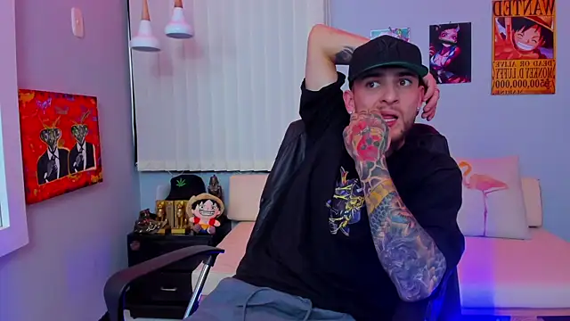 Snapshot of Drako_Lamar chatting on March 2025 06:37:02 PM Drako Lamar online show from March 2025 06:37:02 PM