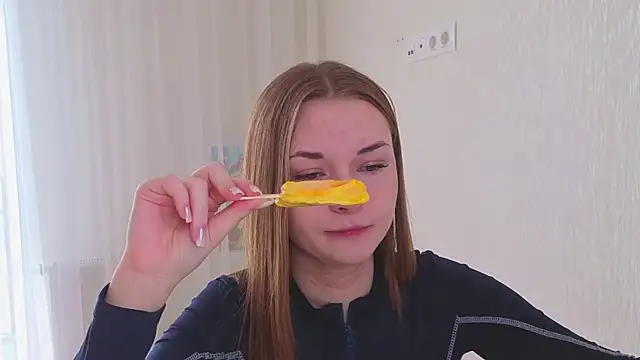 CharryClim online show from October 2025 04:13:01 AM