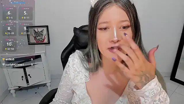 kat apple online show from December 2025 12:41:01 AM