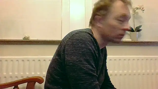 Snapshot of bertolini chatting on March 2026 09:52:01 PM bertolini online show from March 2026 09:52:01 PM