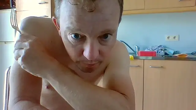 Snapshot of bertolini chatting on June 2026 09:09:01 AM bertolini online show from June 2026 09:09:01 AM