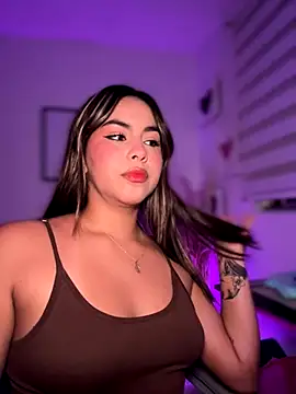 Zarah Blare online show from November 2025 03:27:01 AM