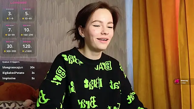 Snapshot of girl_with_snaketatto0 chatting on January 2025 07:22:01 AM girl with snaketatto0 online show from January 2025 07:22:01 AM