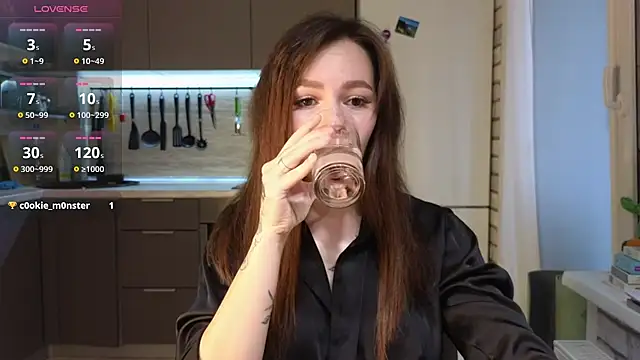 Snapshot of girl_with_snaketatto0 chatting on March 2025 02:48:01 AM girl with snaketatto0 online show from March 2025 02:48:01 AM