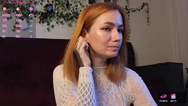 Snapshot of girl_with_snaketatto0 chatting on September 2025 04:35:02 AM girl with snaketatto0 online show from September 2025 04:35:02 AM