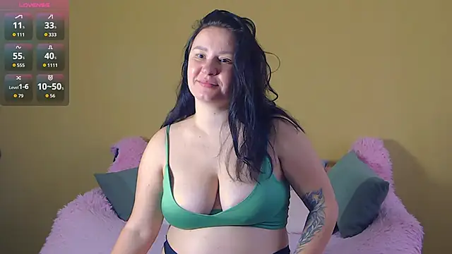 AlexaLexie online show from October 2025 08:55:02 AM